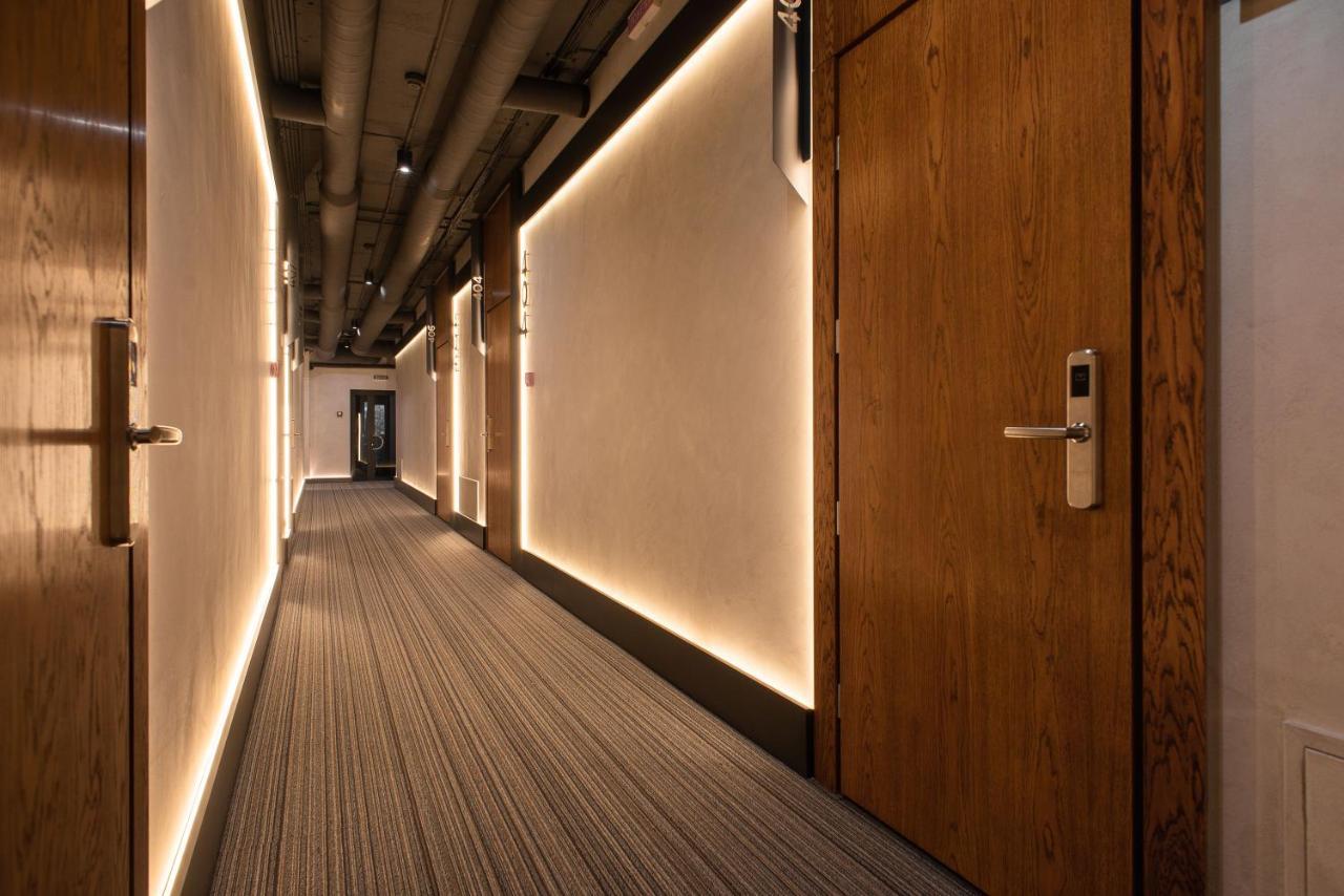 Mojo Hall Hotel Lutsʼk المظهر الخارجي الصورة