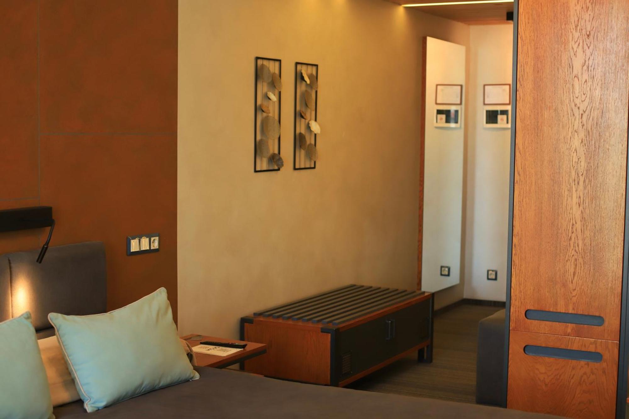 Mojo Hall Hotel Lutsʼk المظهر الخارجي الصورة